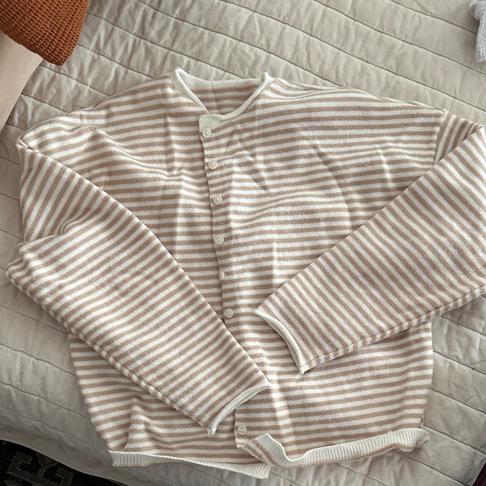 Super cute roll neck cardigan
